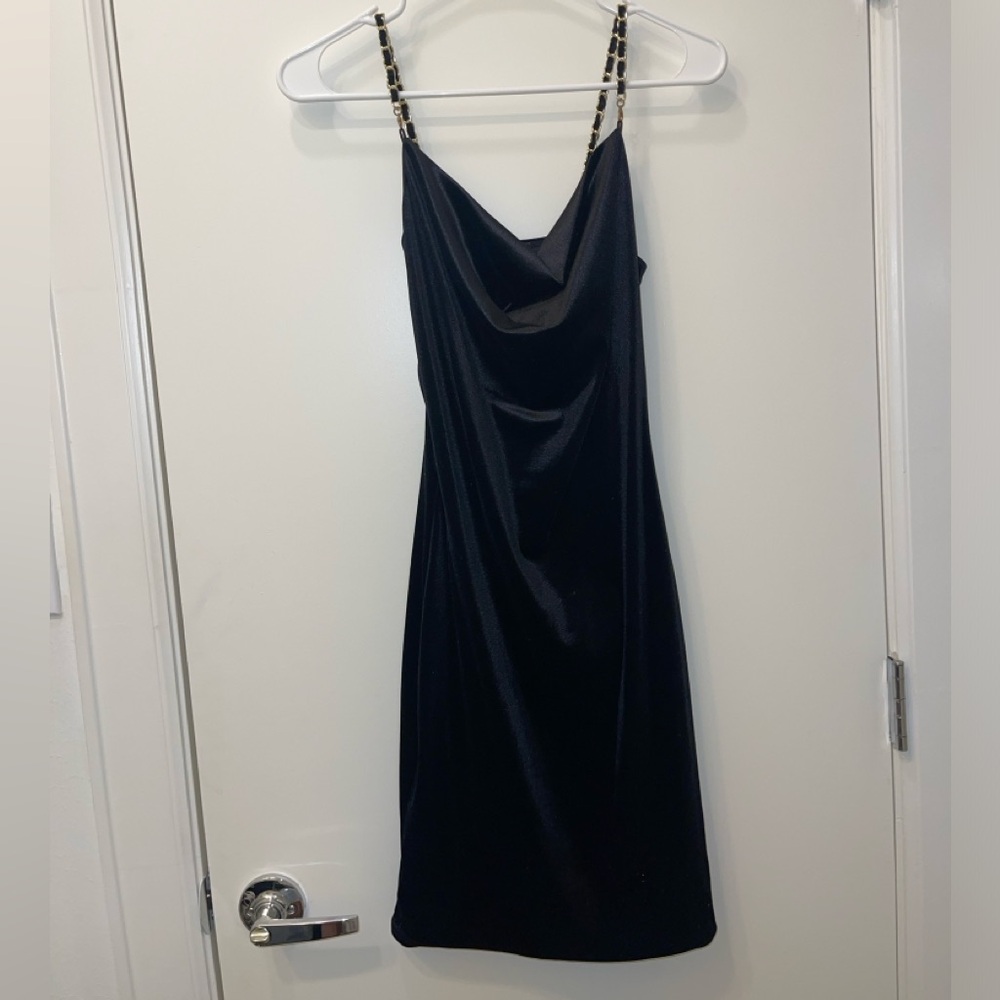 Fashionnova black velvet dress